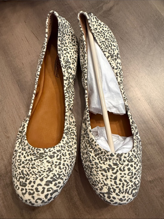 Lucky Brand Shoes - Lucky Brand Leopard Print Flats in Cream and Black